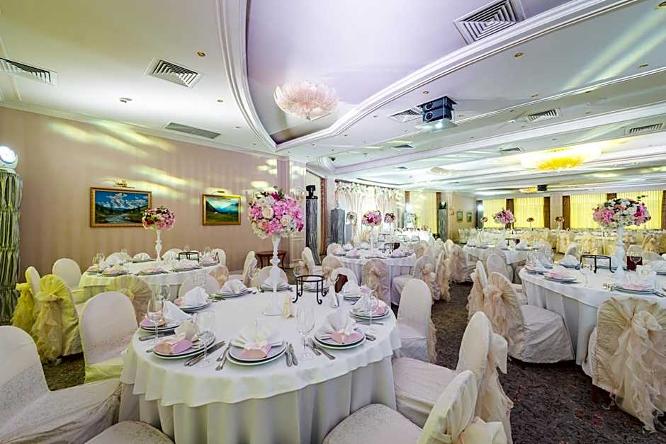 Grand Tien Shan Hotel