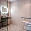 Townhouse17 Boutique Bed & Breakfast