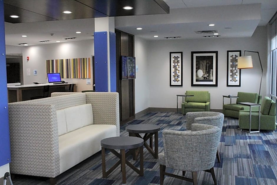 Holiday Inn Express & Suites - Milledgeville, an IHG Hotel