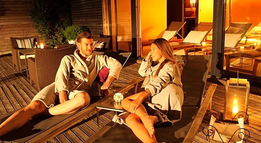 Boutique hotel - Sun House Banovci