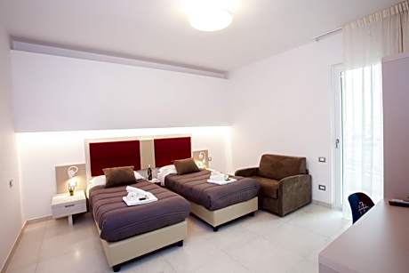 Deluxe Double or Twin Room with Balcony