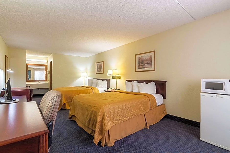 Econo Lodge Inn & Suites Bentonville - Rodgers