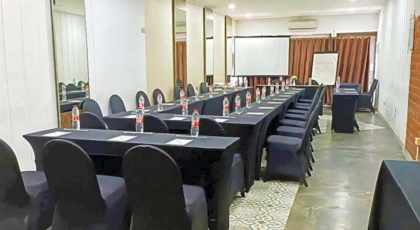 Green Red Hotel Syariah Jombang