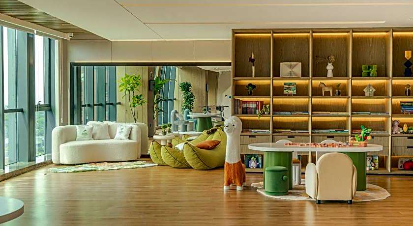 Holiday Inn Zhuhai City Center By IHG