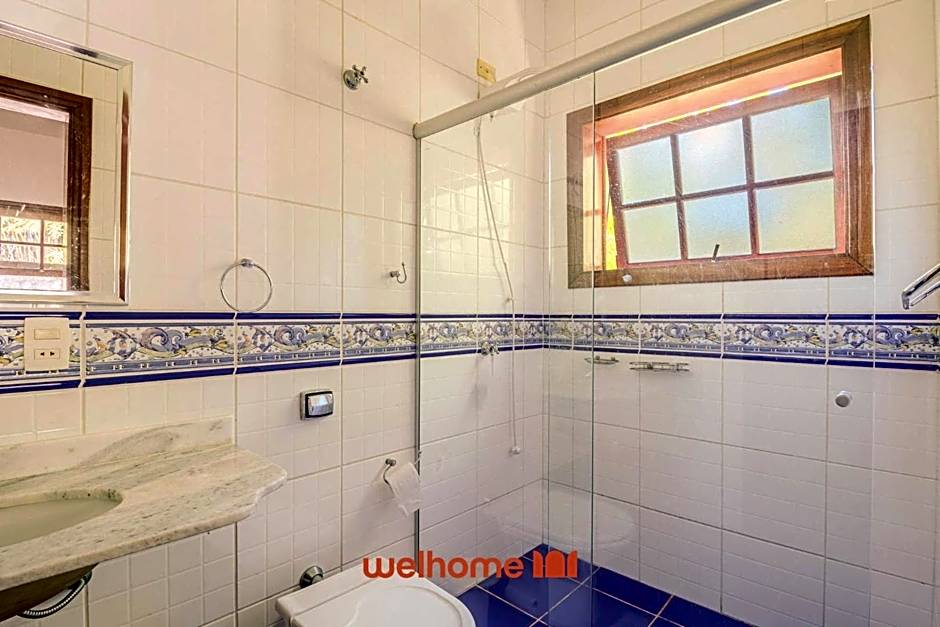 Casa em Ubatuba com área gourmet e acesso a rio