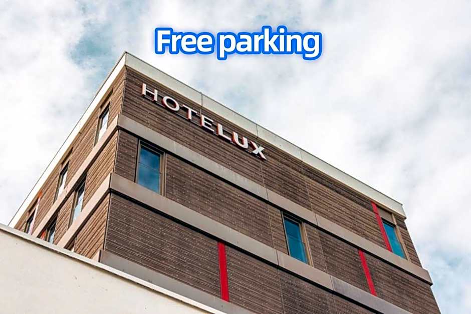 HOTELUX Amsterdam Airport Hotel