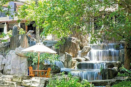 khaoyai lumtakong hotel