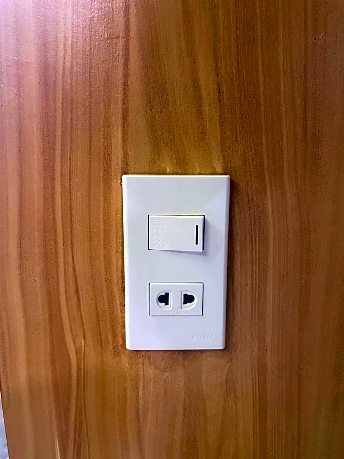 Red Picnic Hostel Panglao