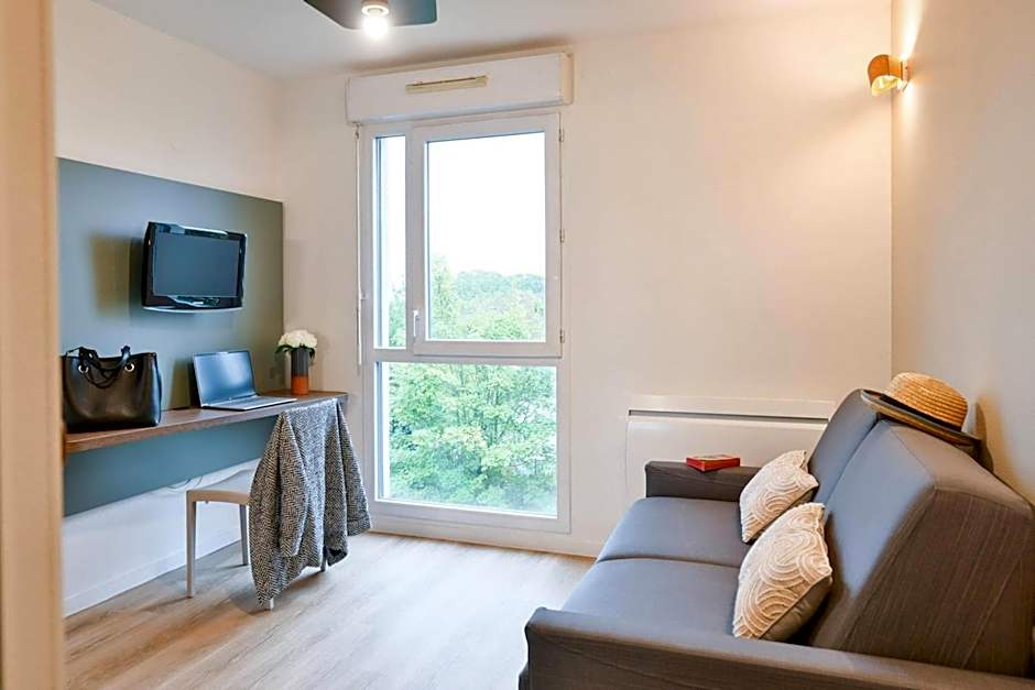 Comfort Aparthotel Versailles, St Cyr l&#x27;Ecole