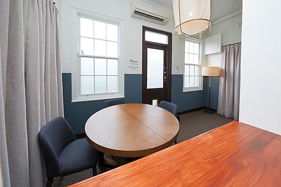 Bridgeview Hotel Willoughby