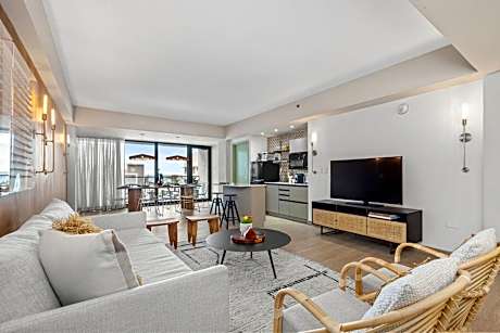 2 Bedroom Apartment West With Balcony