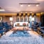 Square Small Luxury Hotel