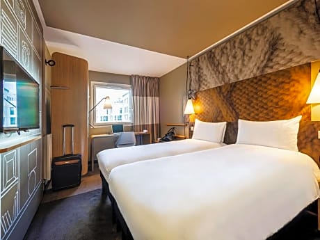 Standard Room with 2 Single Beds