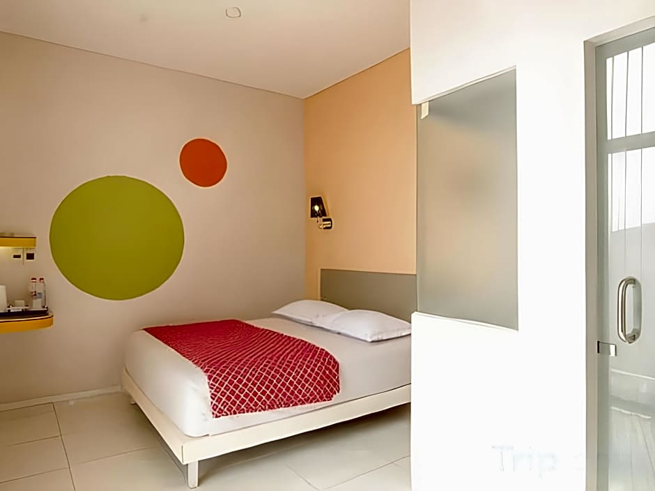 Dewarna Hotel Arifin