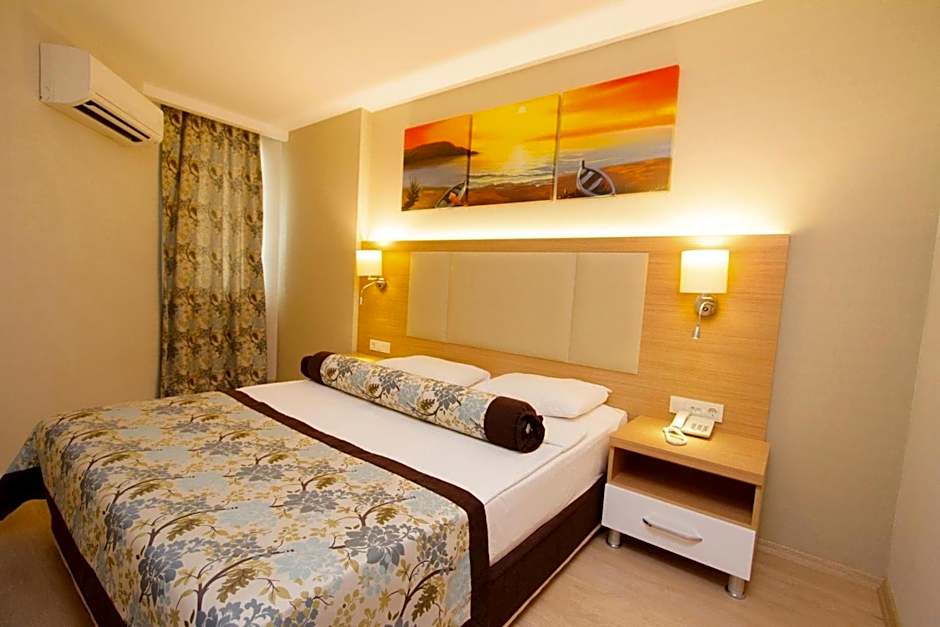 Blue Wave Suite Hotel