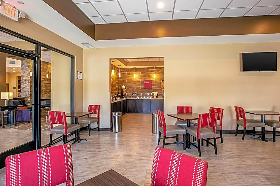 Comfort Suites Fishkill near Interstate 84