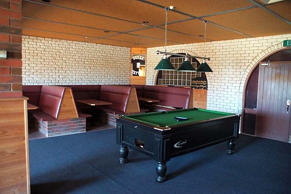 Charlton Motel