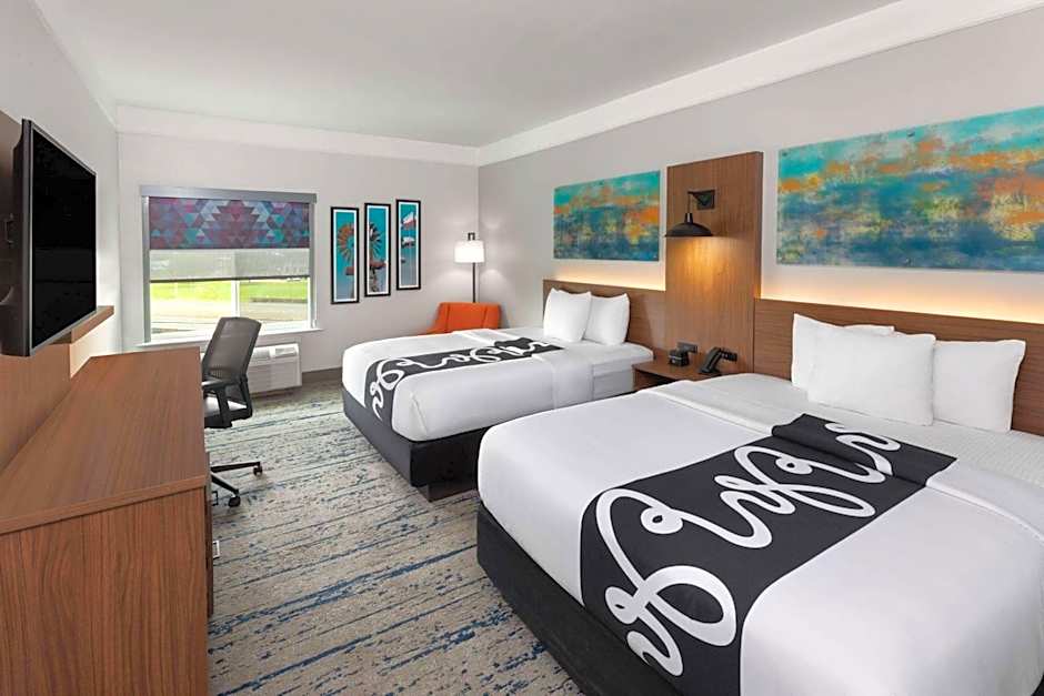 La Quinta Inn & Suites by Wyndham Angleton