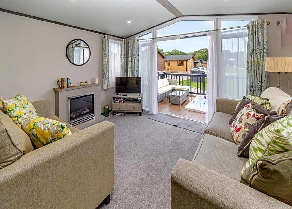 Ladera Retreat Lodges