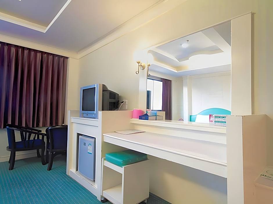 River Hotel The Budget