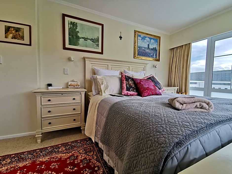Geyser Lookout BnB