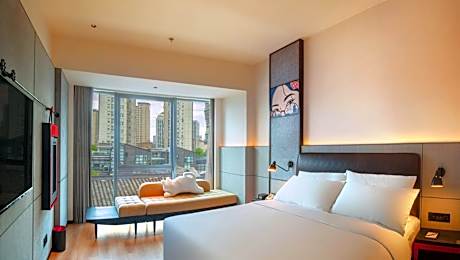 Standard King Room