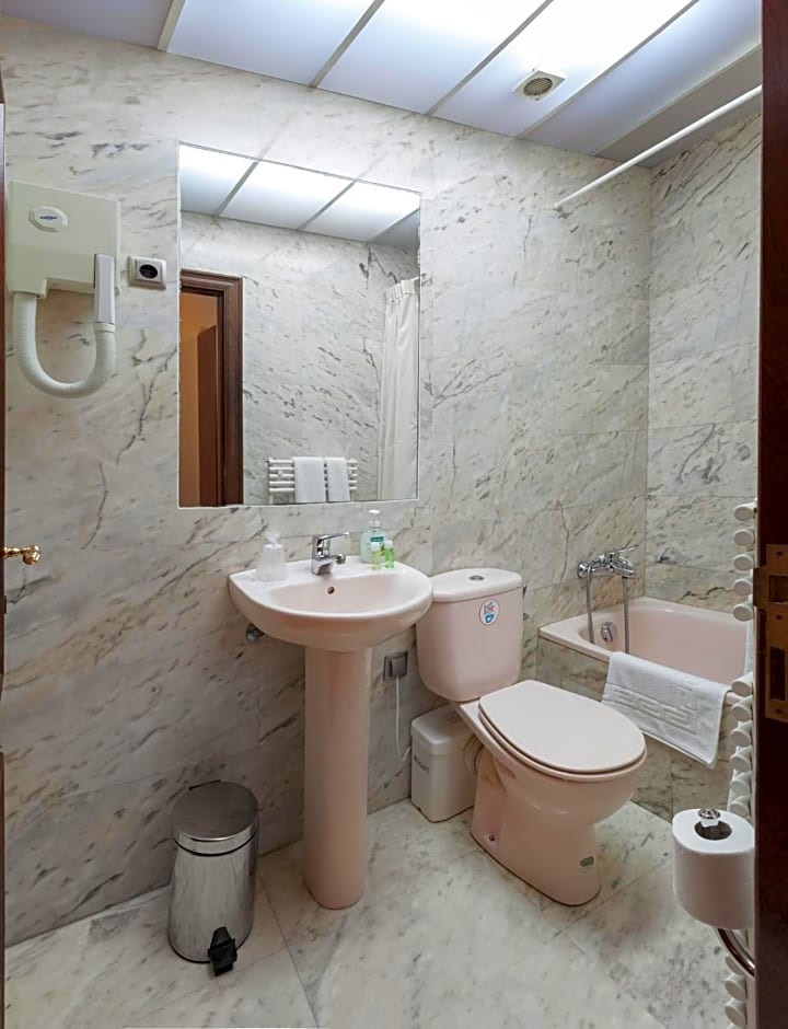 Alba Hotel