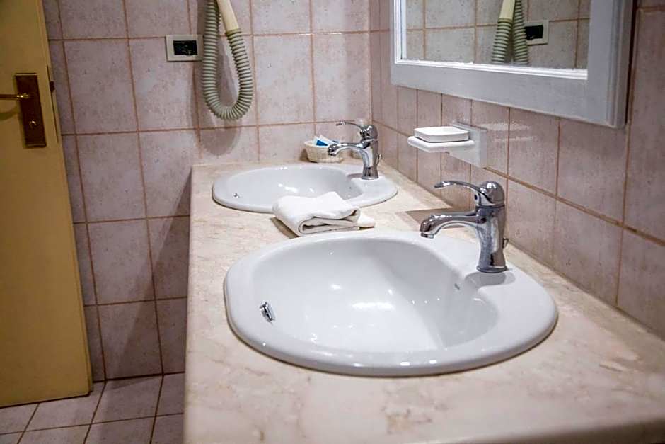 Assinos Palace Hotel