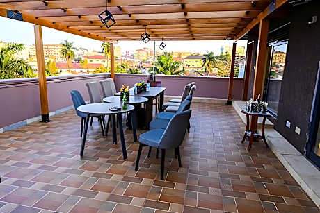 Neon Hotel Ntinda