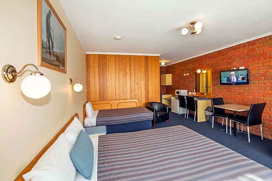 Torquay Tropicana Motel