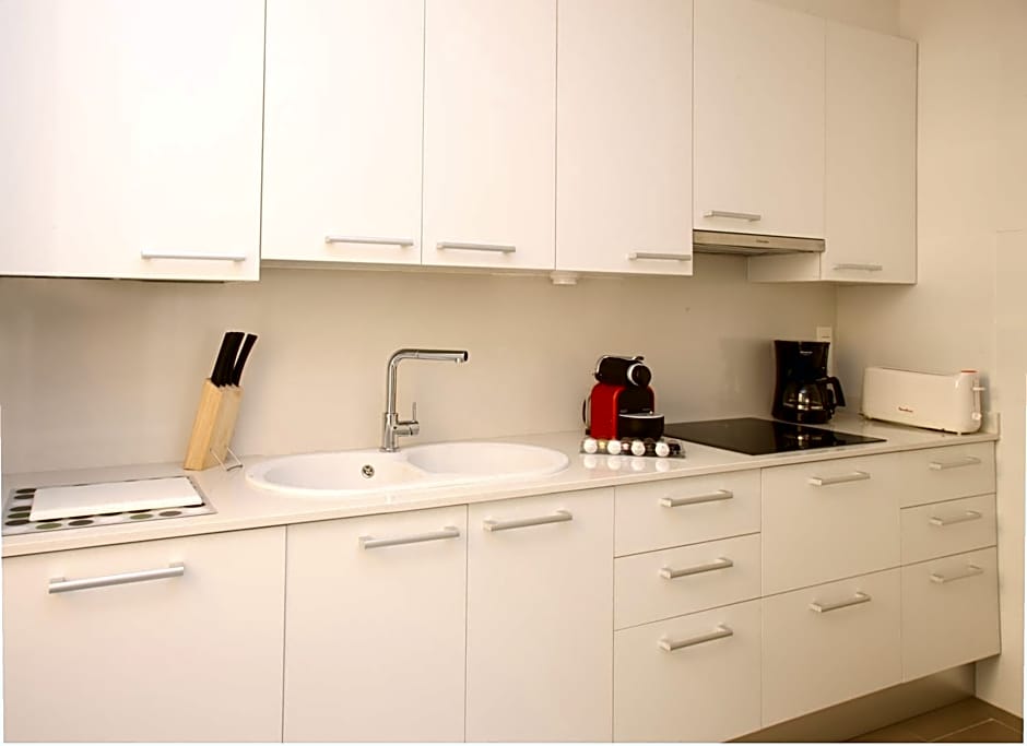 MH Apartments Suites