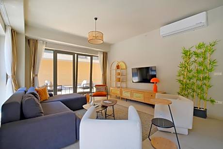 Deluxe 2+1 Apartment with Terrace