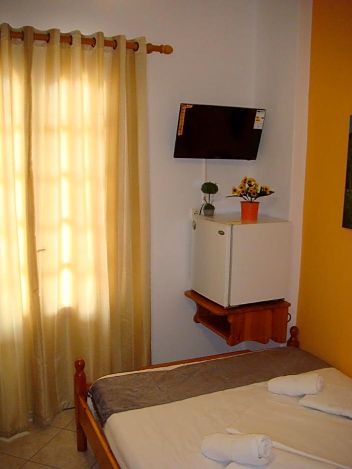 Boussetil Rooms CapAnMat