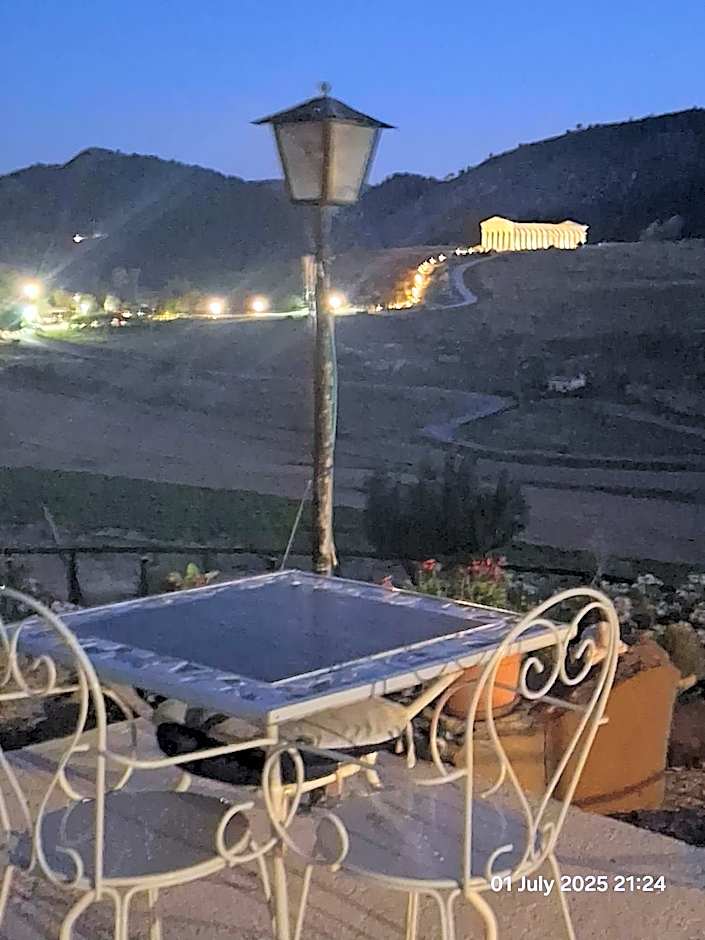 Helimos B&B with Segesta Temple view near Castellammare del Golfo