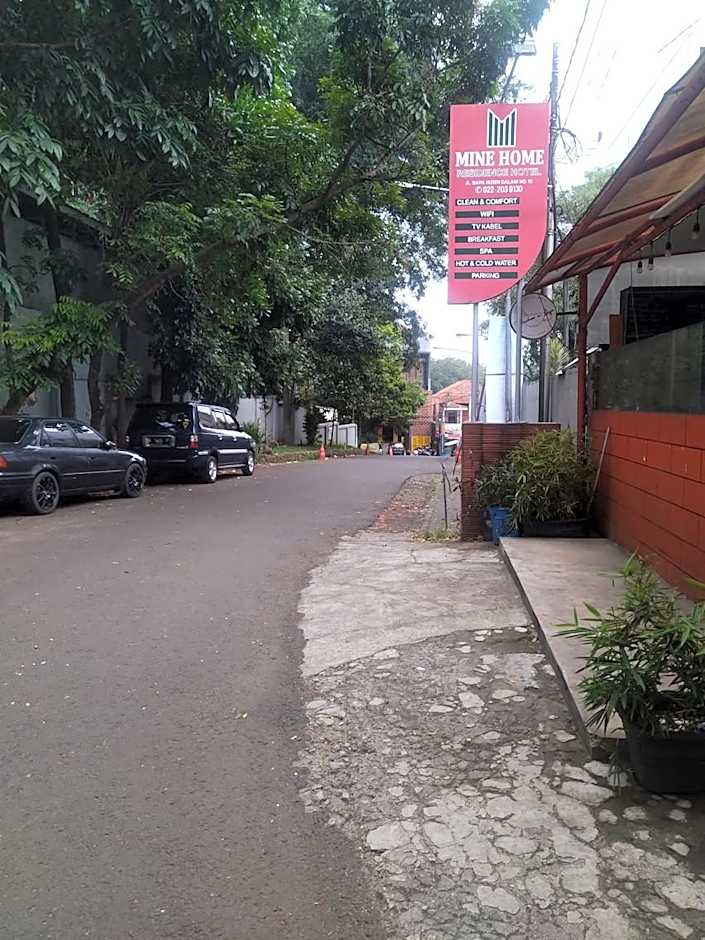 Mine Home Hotel Cihampelas