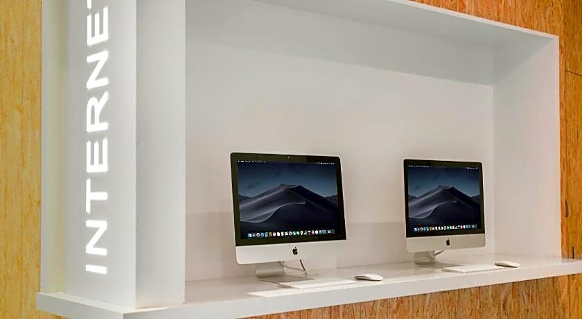 Holiday Inn Express Taichung Fengchia by IHG