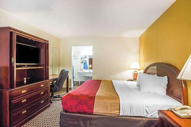 Rodeway Inn & Suites Carrollton
