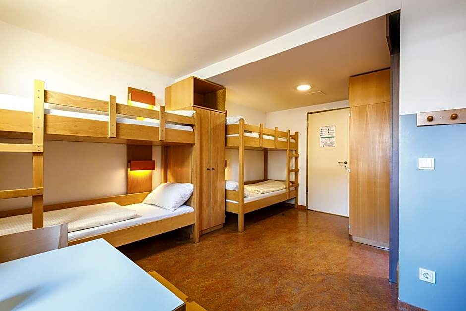 Jugendherberge Garmisch-Partenkirchen - membership required!