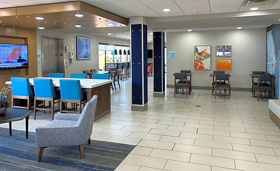 Holiday Inn Express Savannah South I-95 Richmond Hill, an IHG Hotel