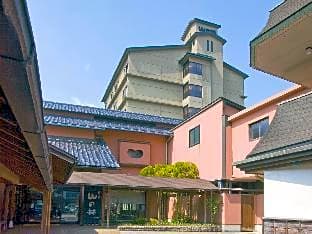 Ryotei Yamanoi Hotel