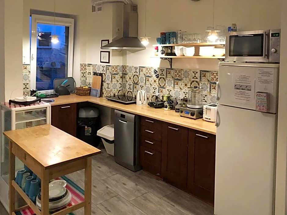 Apart HoStel Helvetia B&B