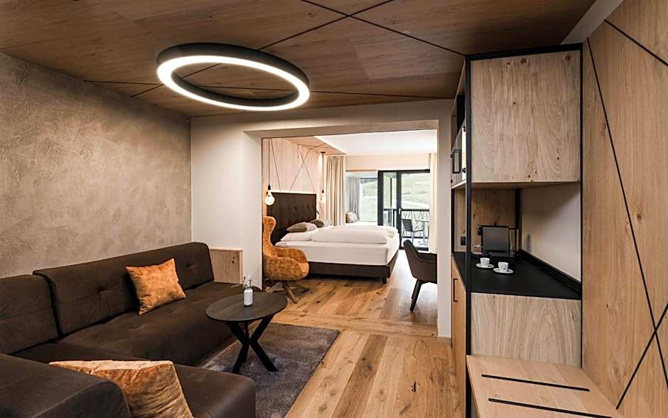 Photo 1 of 7 of Alpine Suite