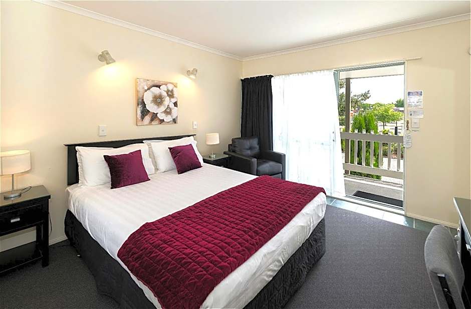 Accolade Lodge Motel