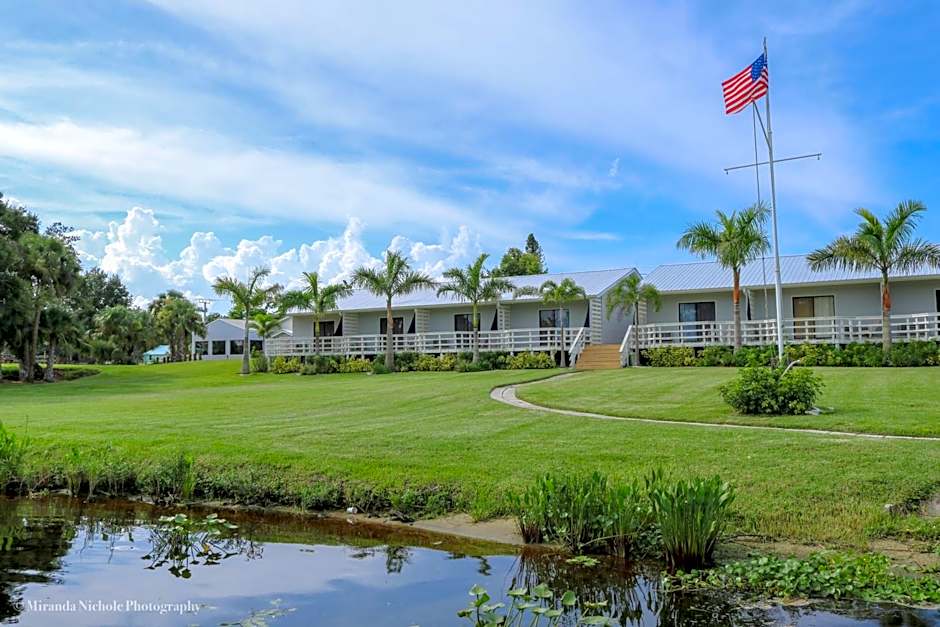 The Rivers Edge Motel