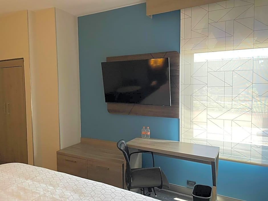 Holiday Inn Express Mexico City Satelite By IHG