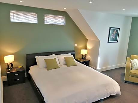 Deluxe King Room