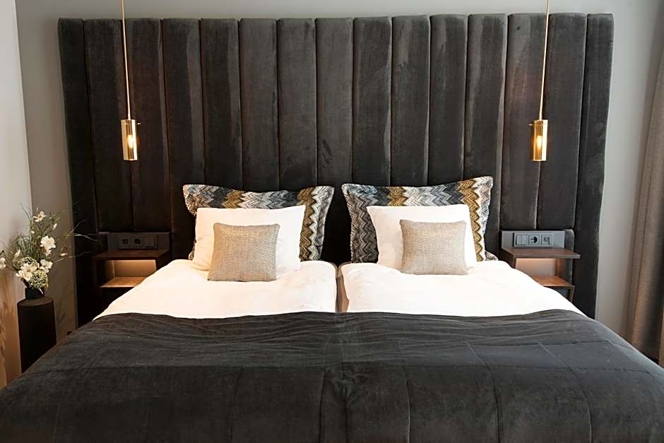 B14 Apartments & Rooms