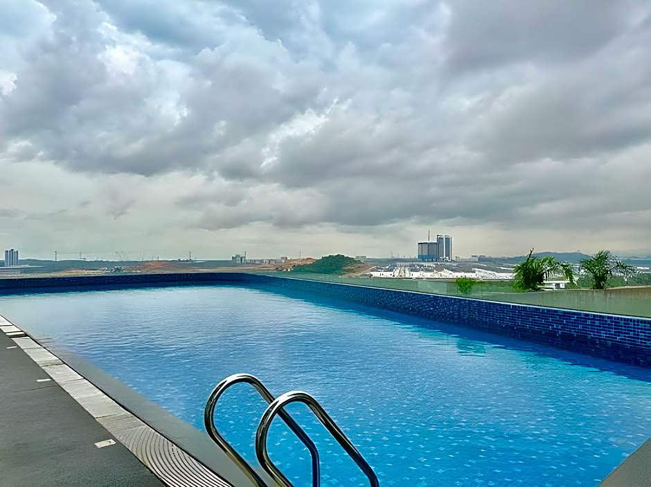 D'Pristine Suites at Medini