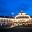 Cedar Point Hotel Breakers