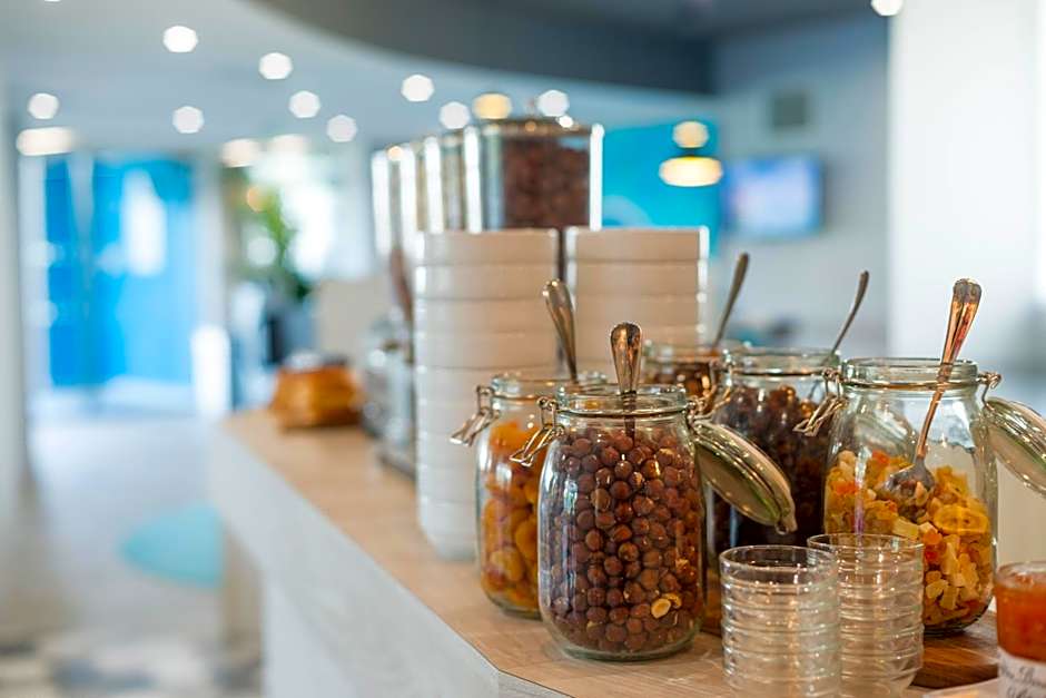 Holiday Inn Express Paris - Velizy By IHG
